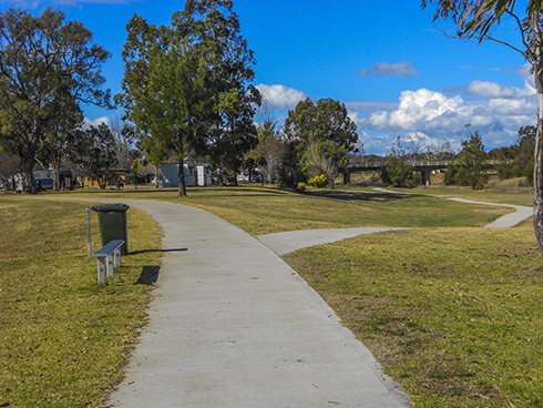 Path to Sinclair Park - Inverell